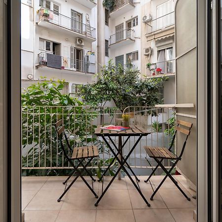 Ideally Located Apartment In Central Athen Eksteriør billede