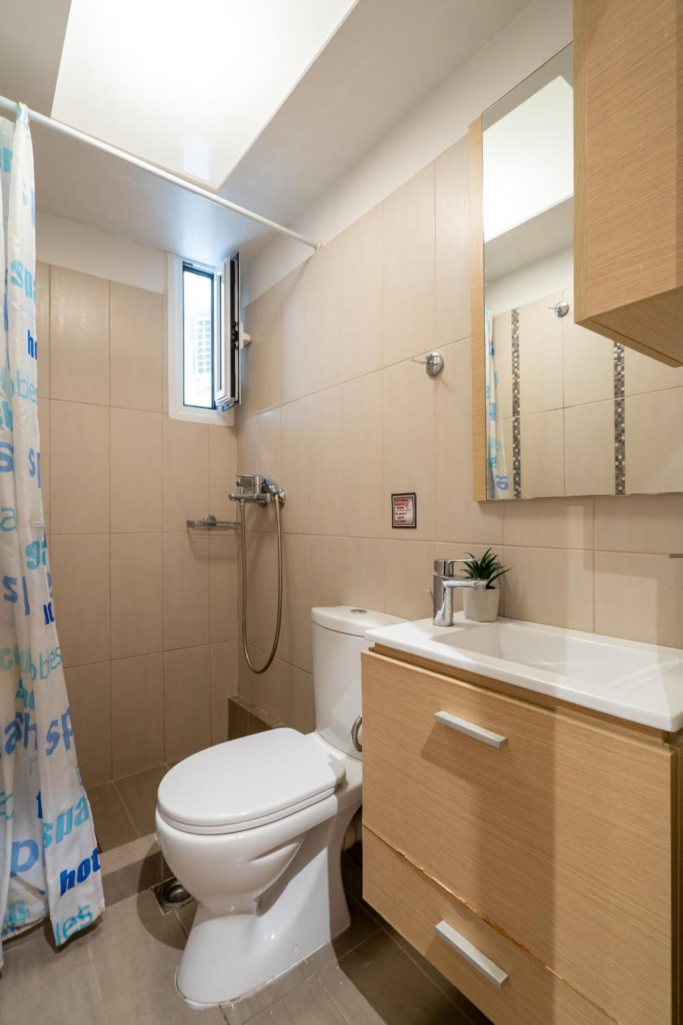Ideally Located Apartment In Central Athen Eksteriør billede