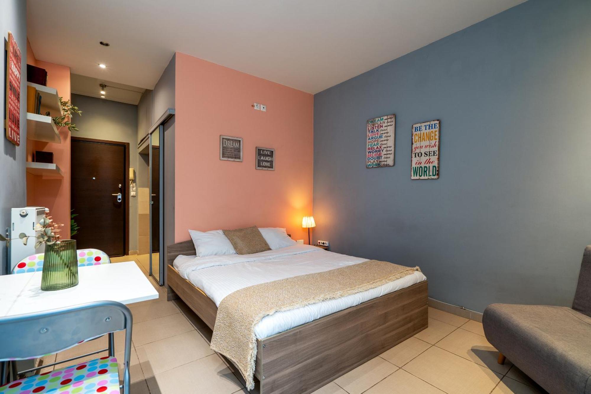 Ideally Located Apartment In Central Athen Eksteriør billede