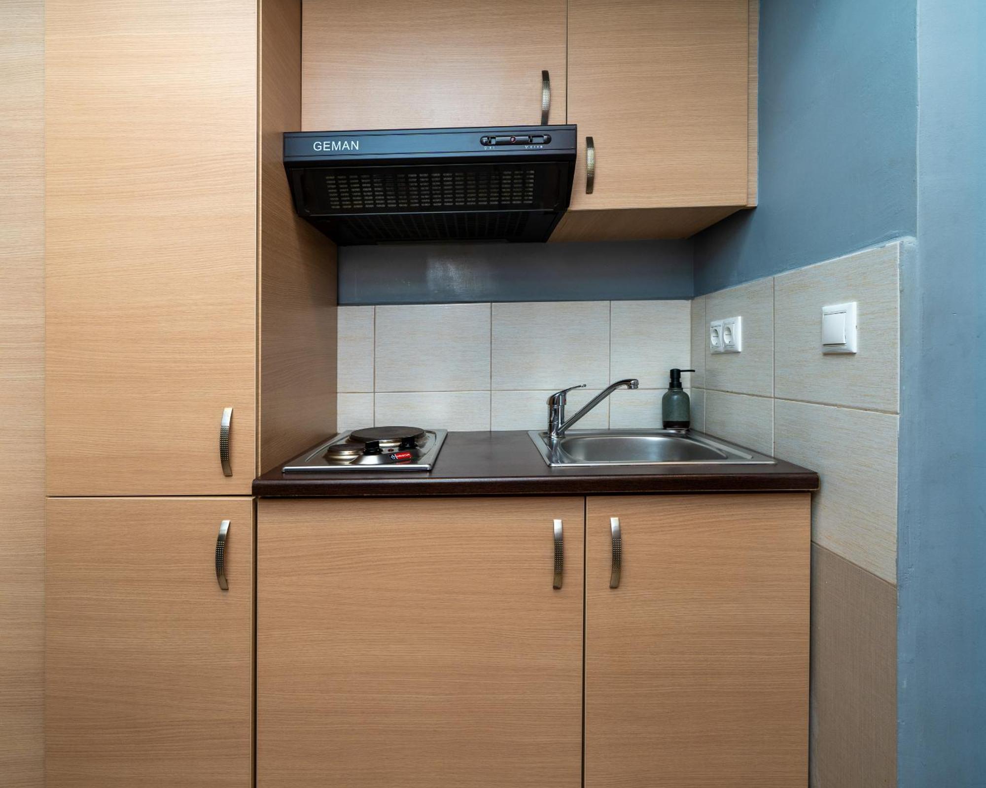 Ideally Located Apartment In Central Athen Eksteriør billede